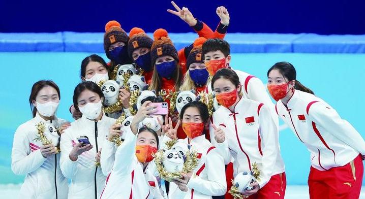 冬奥会金牌中国运动员是谁，分别叫什么名字 (图1)