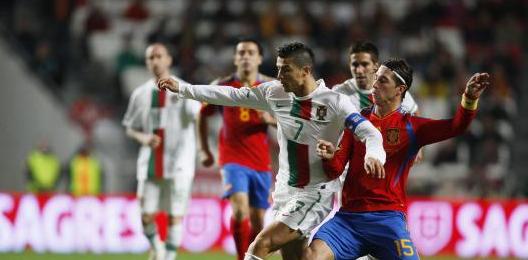 2012欧洲杯西班牙VS葡萄牙 (图2)