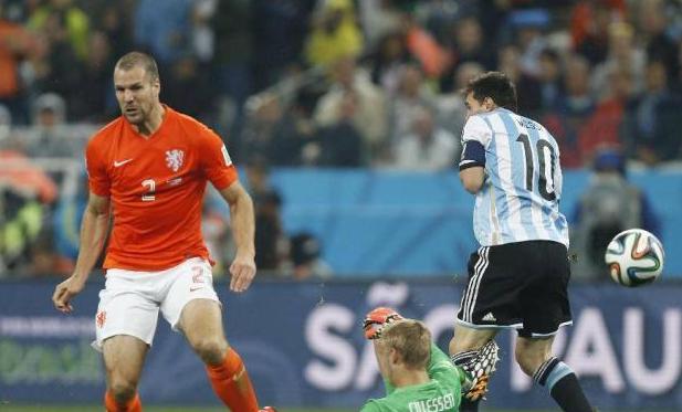 2014年世界杯半决赛荷兰vs阿根廷 (图3)