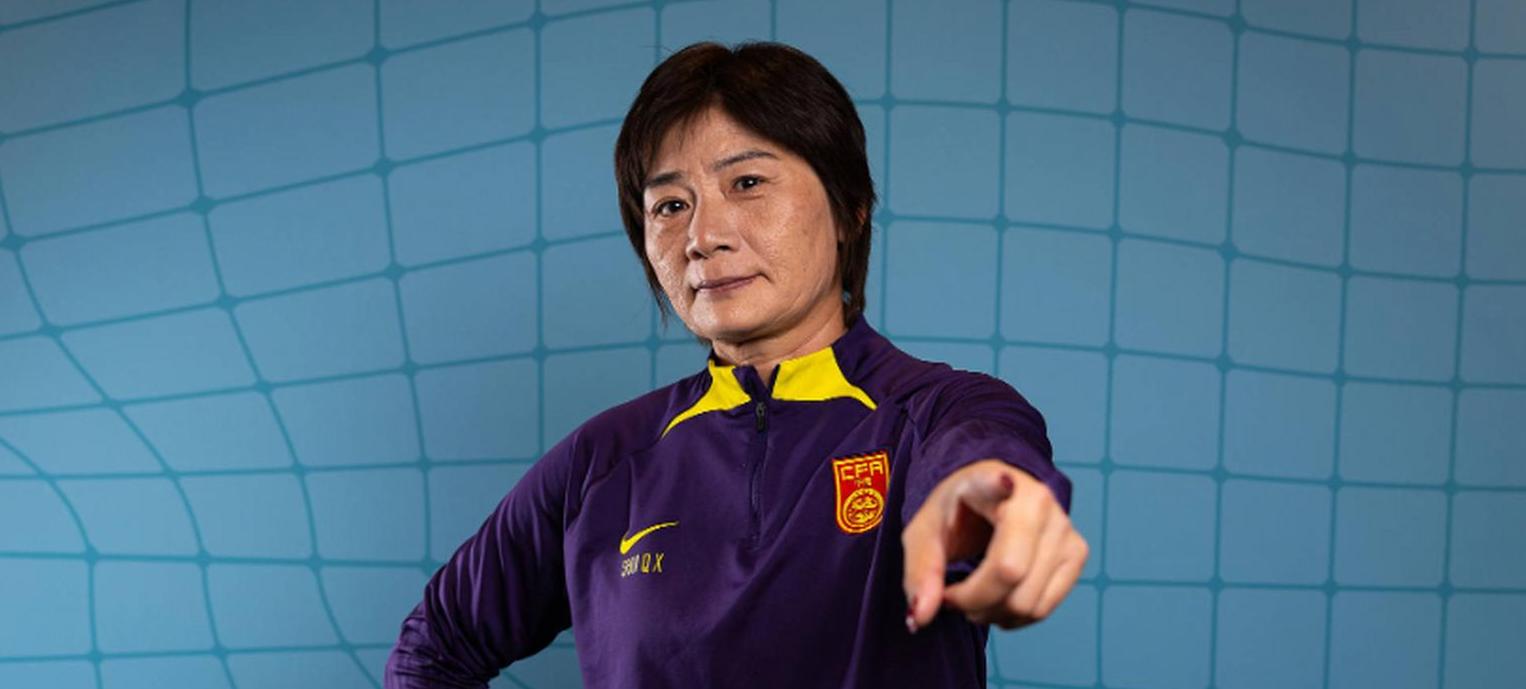 中国女足世界杯亚军教练是谁 (图2)