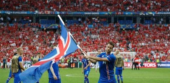 国足复制冰岛奇迹球员 (图2)